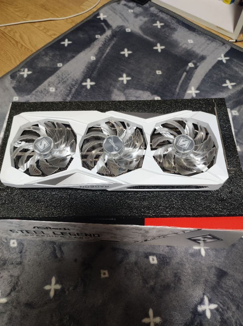 グラフィックボード・グラボ・ビデオカード ASRock RX 7600 XT