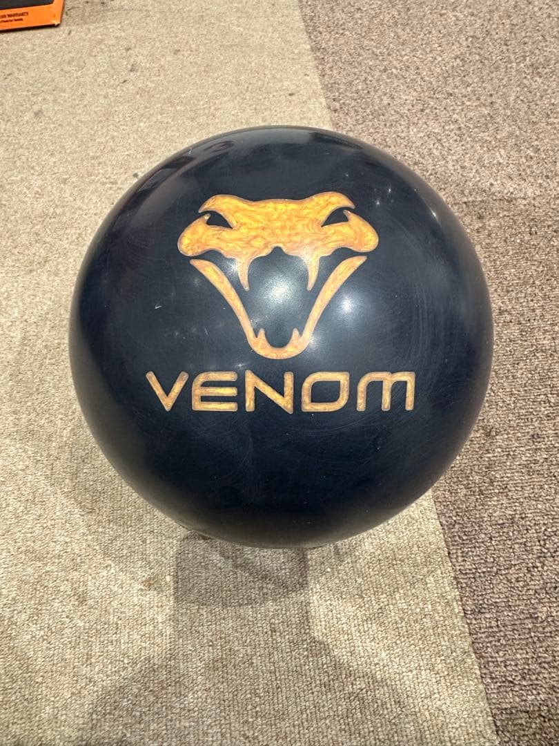 みのあき　ブラックベノム