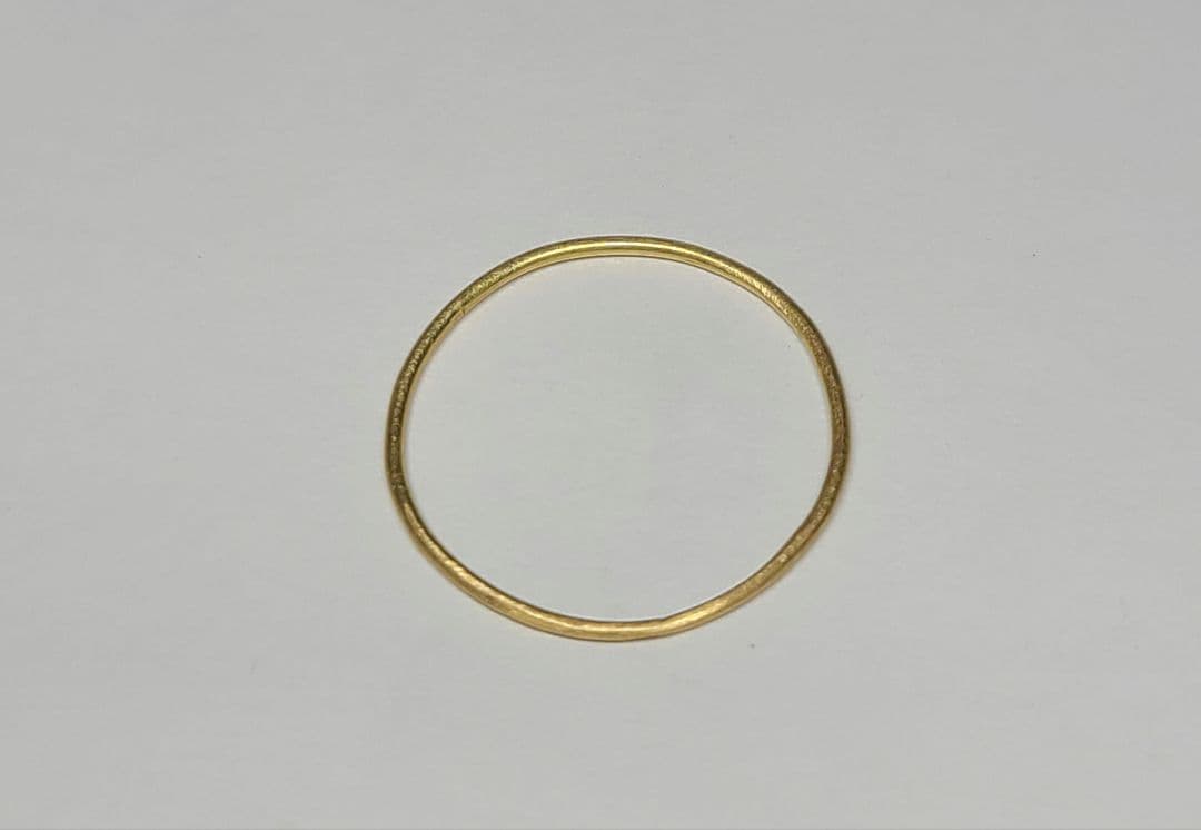 1本でも重ねづけにも可愛いです!!★18金プレーンリング、マット加工★