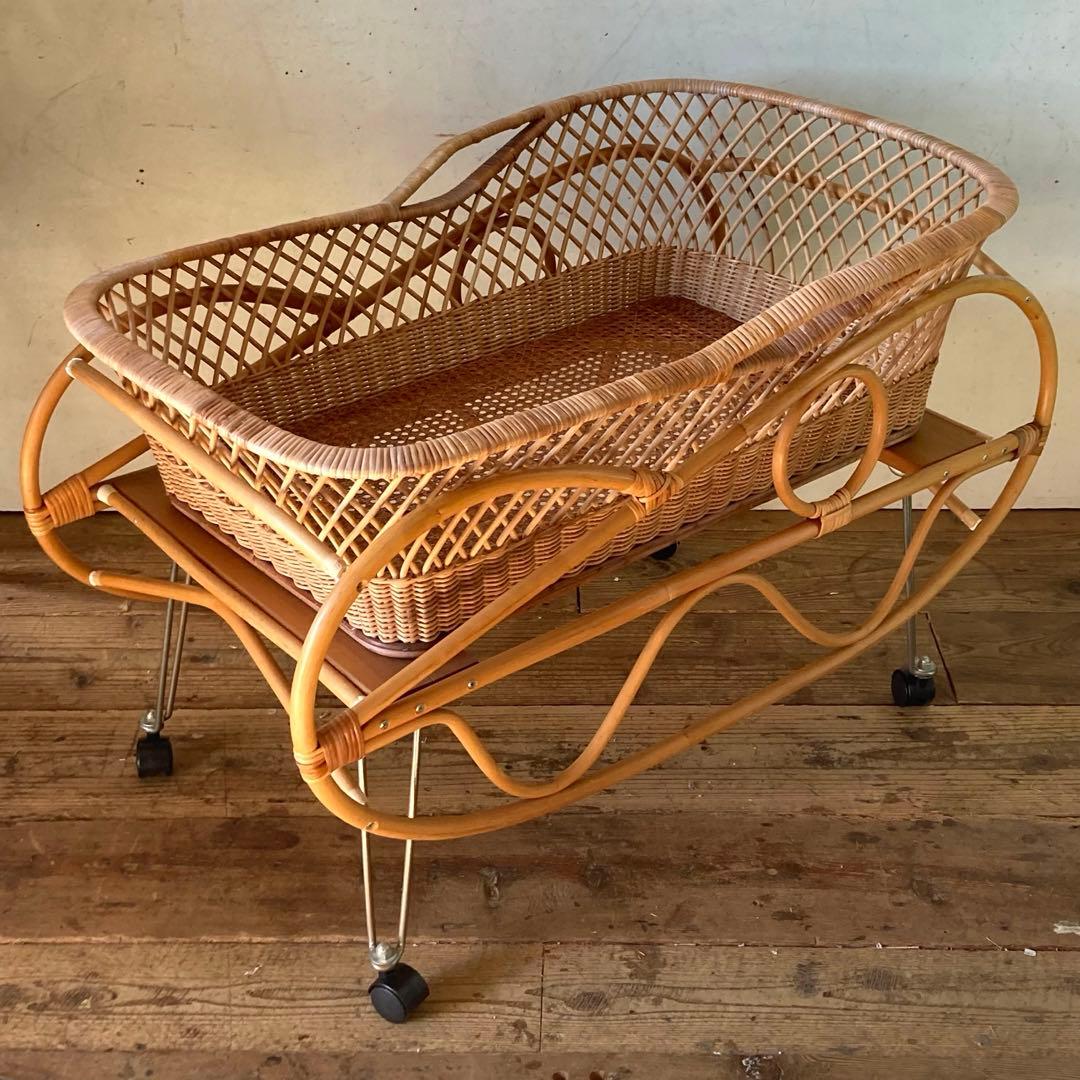 ヴィンテージラタン ベビーベッド 折り畳み キャスター クーファン アンティーク