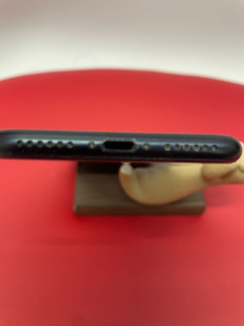 Apple iPhone SE (第3世代) 64GB ブラック 本体