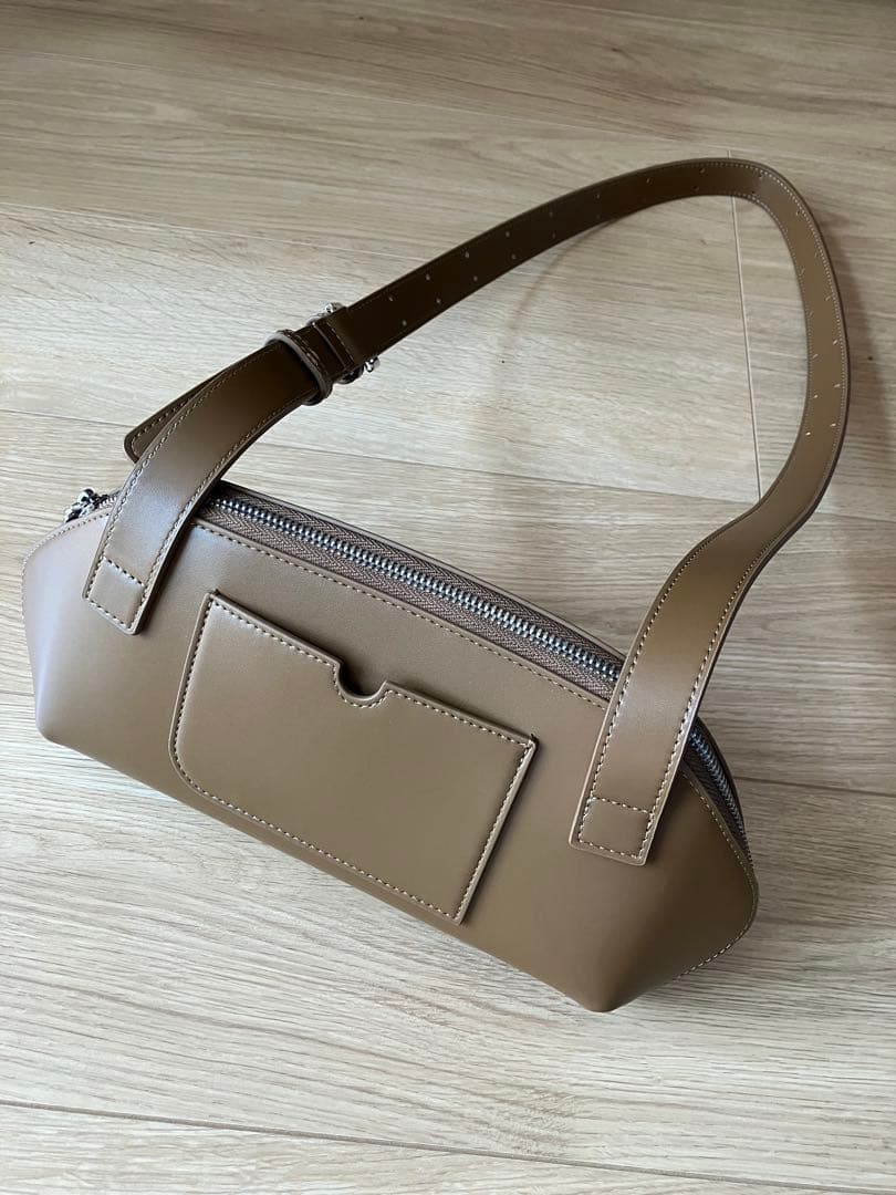 ADD CULUMN/ アドカラム　FIGREボディバッグ