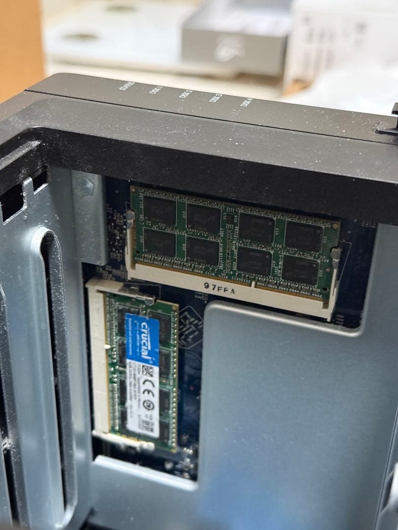 Synology NAS DS918+ RAM 16GB HDDなし