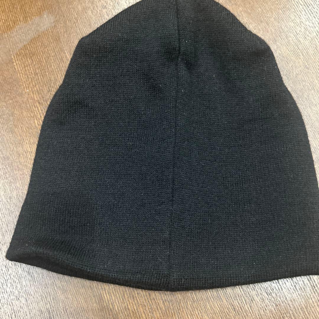 新品未使用　新作EMOTIONALLY UNAVAILABLE ニット帽