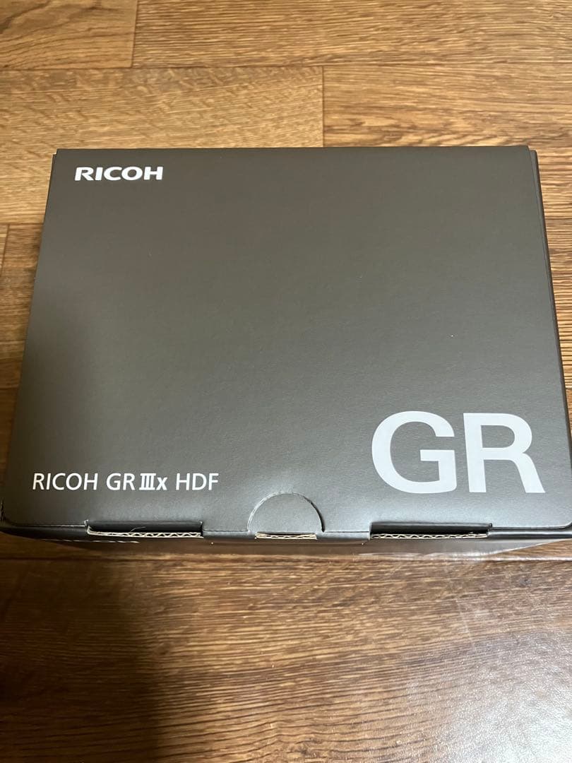 新品未使用 RICOH GR IIIx HDF 保証書付き リコー デジカメ