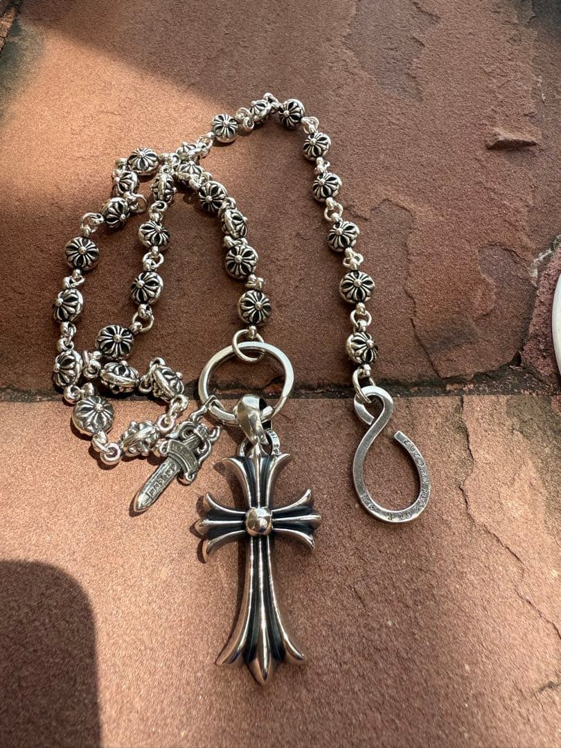 新入荷　バイカー必須　フラワークロスウォレットチェーン　刻印有り　MLCN