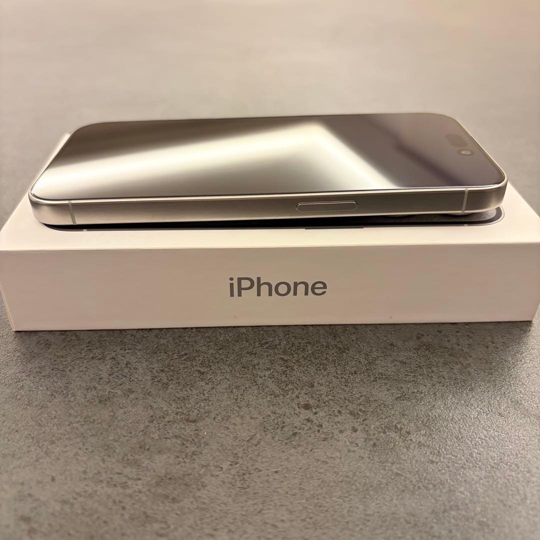 Apple iPhone 15 Pro 本体 128Gb