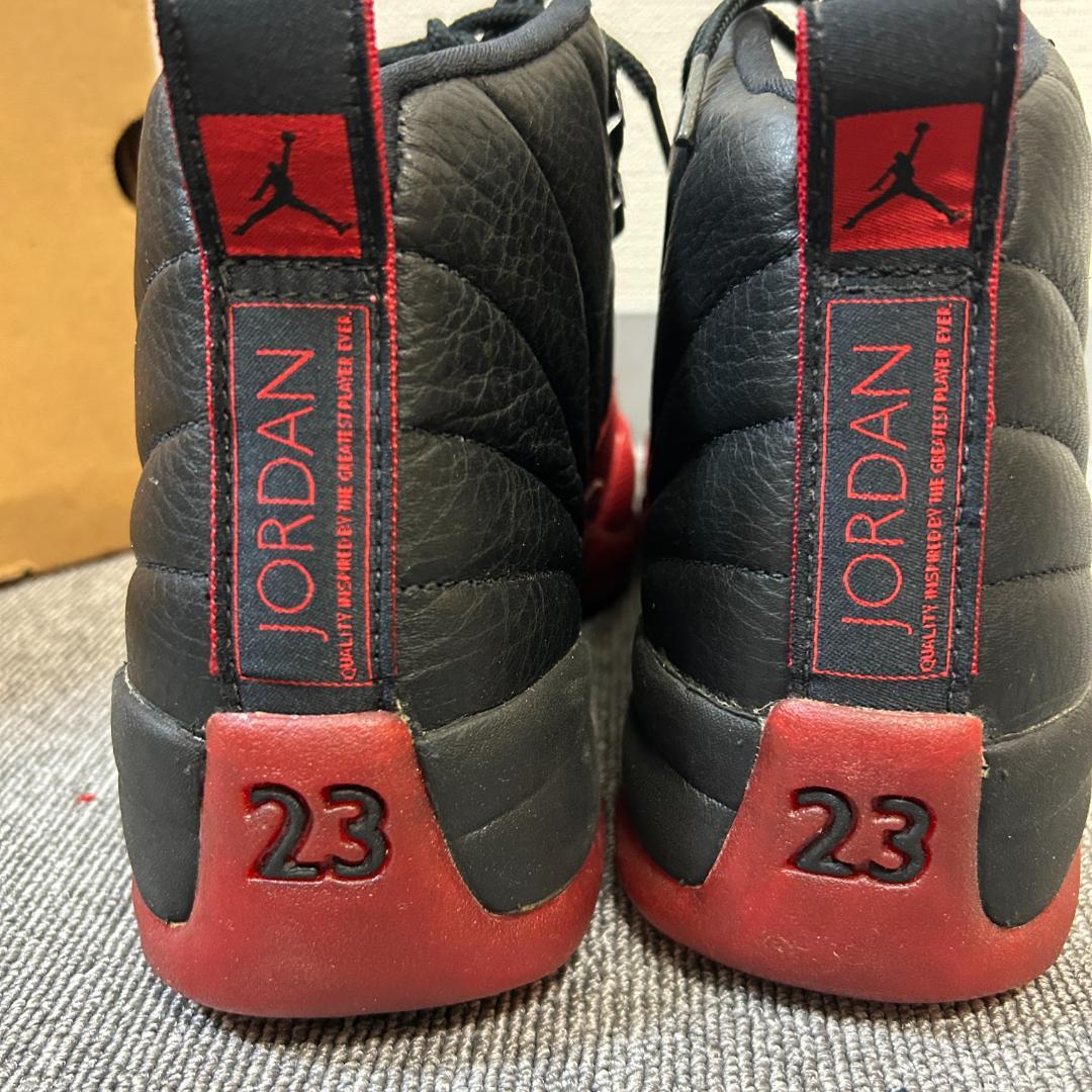 ナイキ　Nike Air Jordan 12 黒赤 シューズ