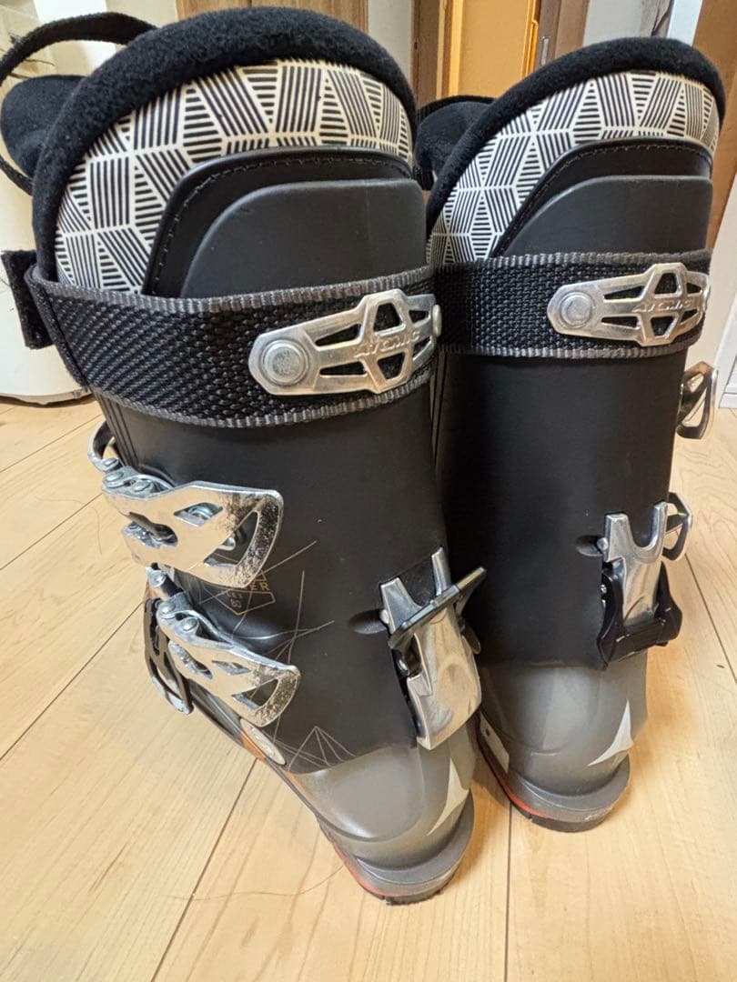 スキーブーツ　26センチ　Atomic waymaker flex80