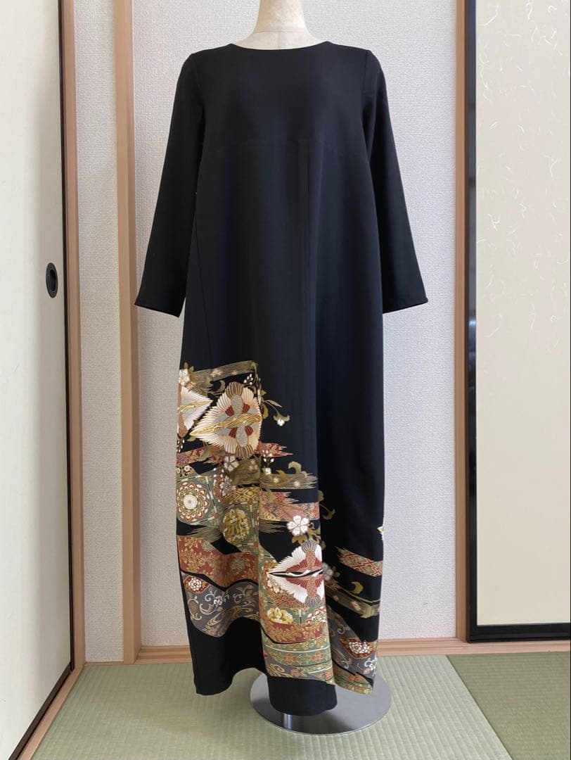 留袖ワンピース　留袖ドレス　着物リメイクロングワンピース　ハンドメイド　黒留袖