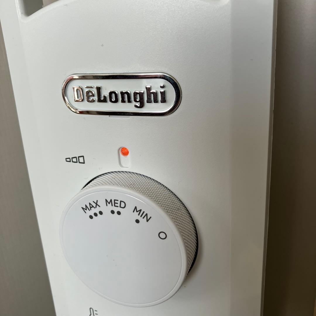 デロンギ　RHJ21F0812-WH　オイルヒーター