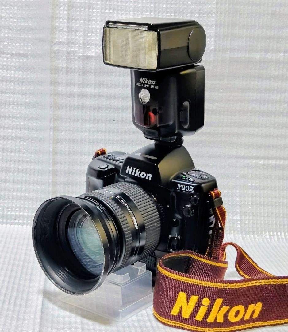 お買得 ニコン F90 X とアクセサリーいろいろ