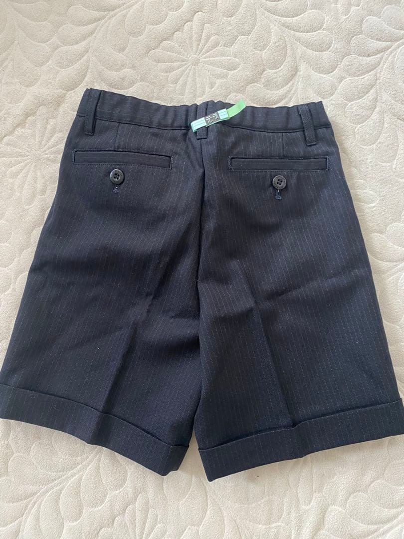 バーバリー　スーツ　卒園式　入学式　バッチ付き