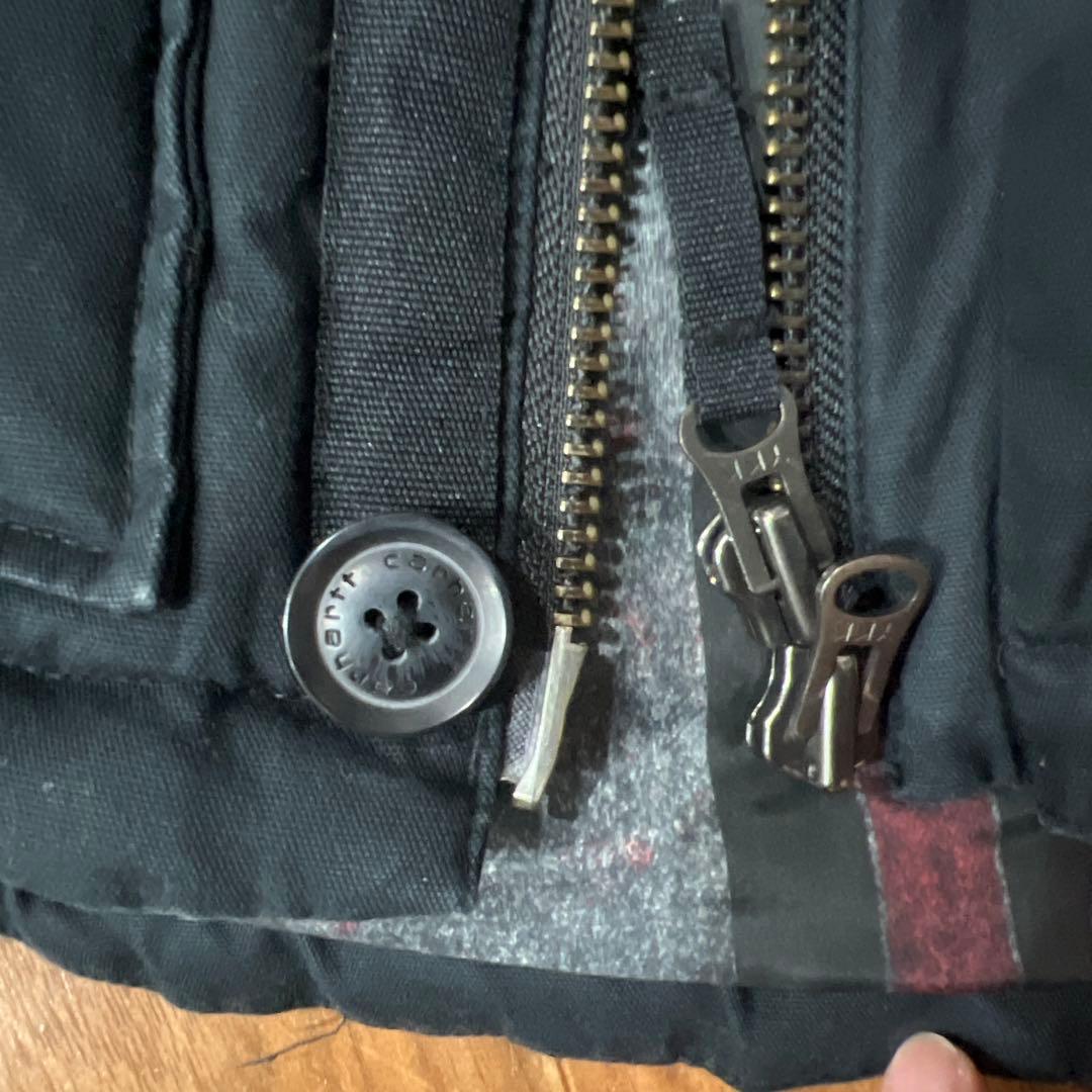 セレッソ　Carhartt ブラック ダウンベスト