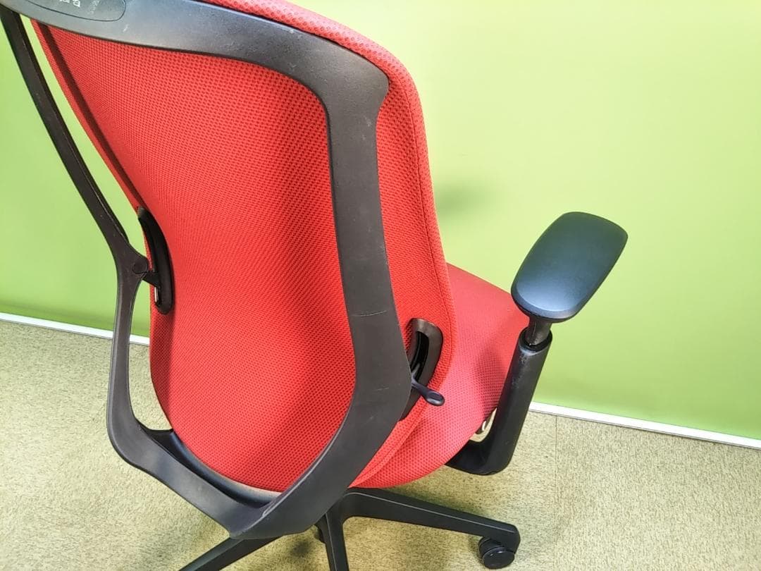 zv　オカムラ　シルフィーチェア　前傾機能　ハイバック　クッションタイプ 中古