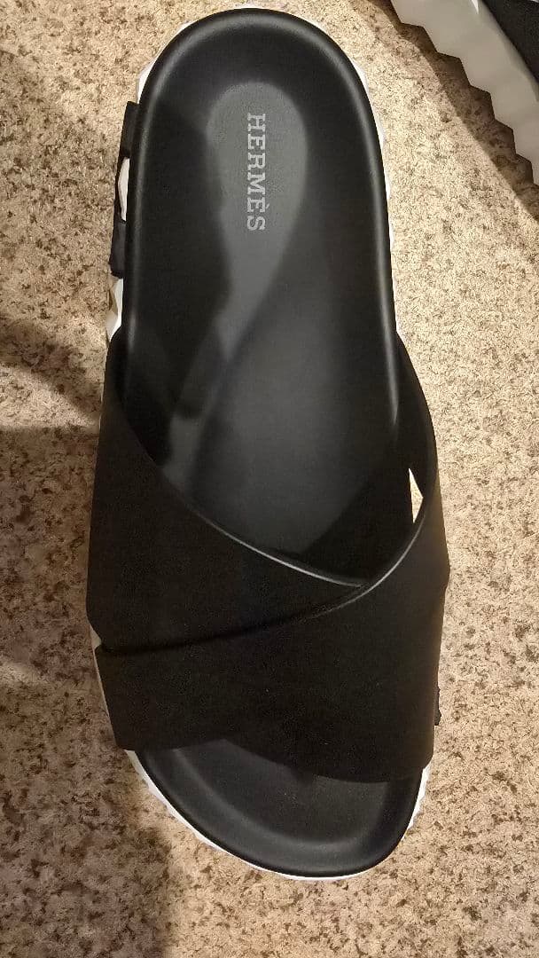 HERMES ブラック インフラ 42