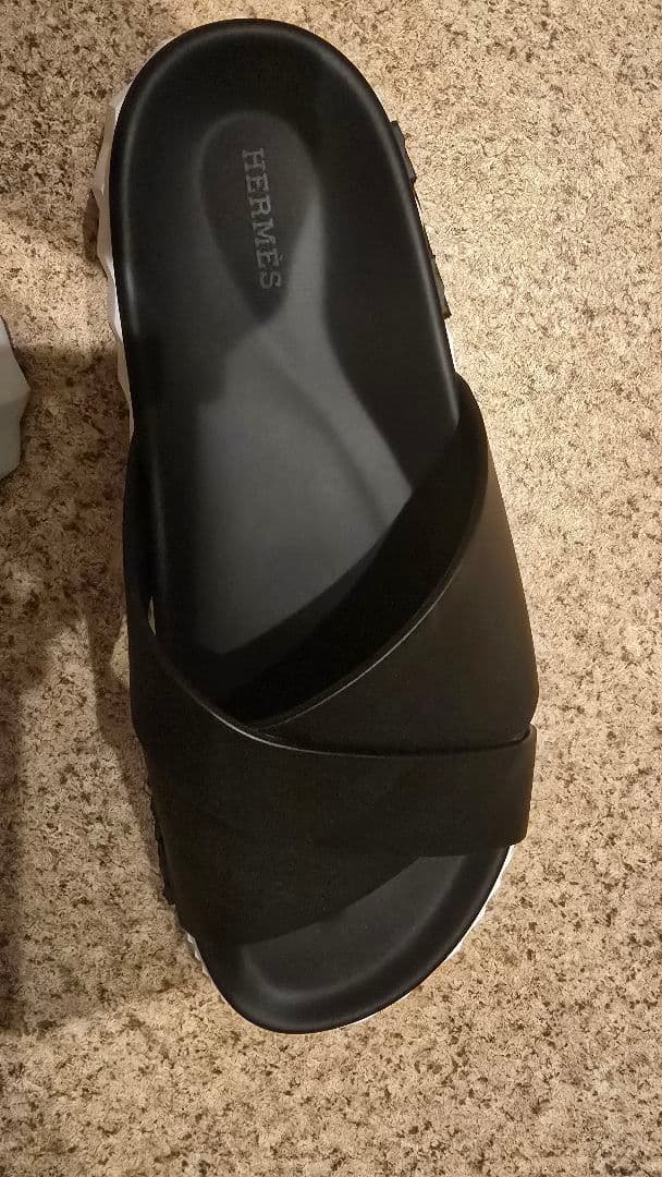 HERMES ブラック インフラ 42