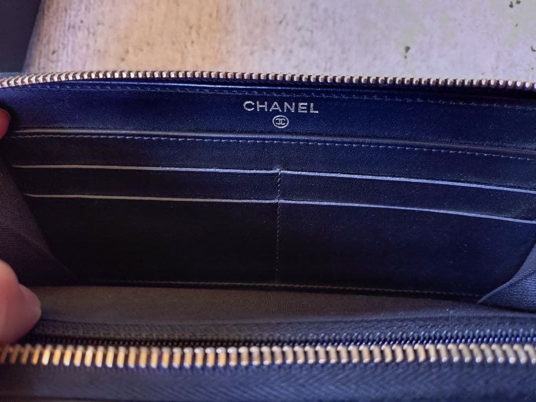 CHANEL CCフィリグリー キャビアスキン 長財布 ジップ