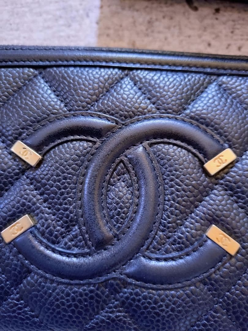 CHANEL CCフィリグリー キャビアスキン 長財布 ジップ