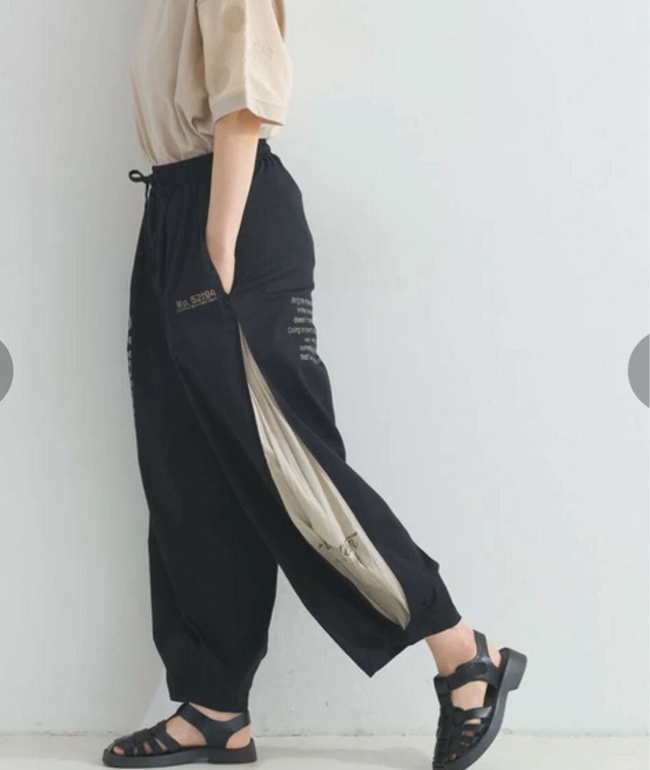 いろはサン IRIEY ツイル脇タックマルチロゴパンツ クロ ベージュ