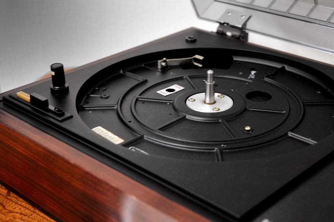 ★MICRO レコードプレーヤー型クリーナー　MR-611 　(ローズカラー)