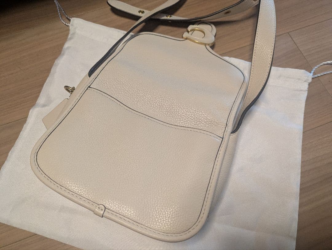 【週末限】COACH TABBY MESSENGER19 ホワイト