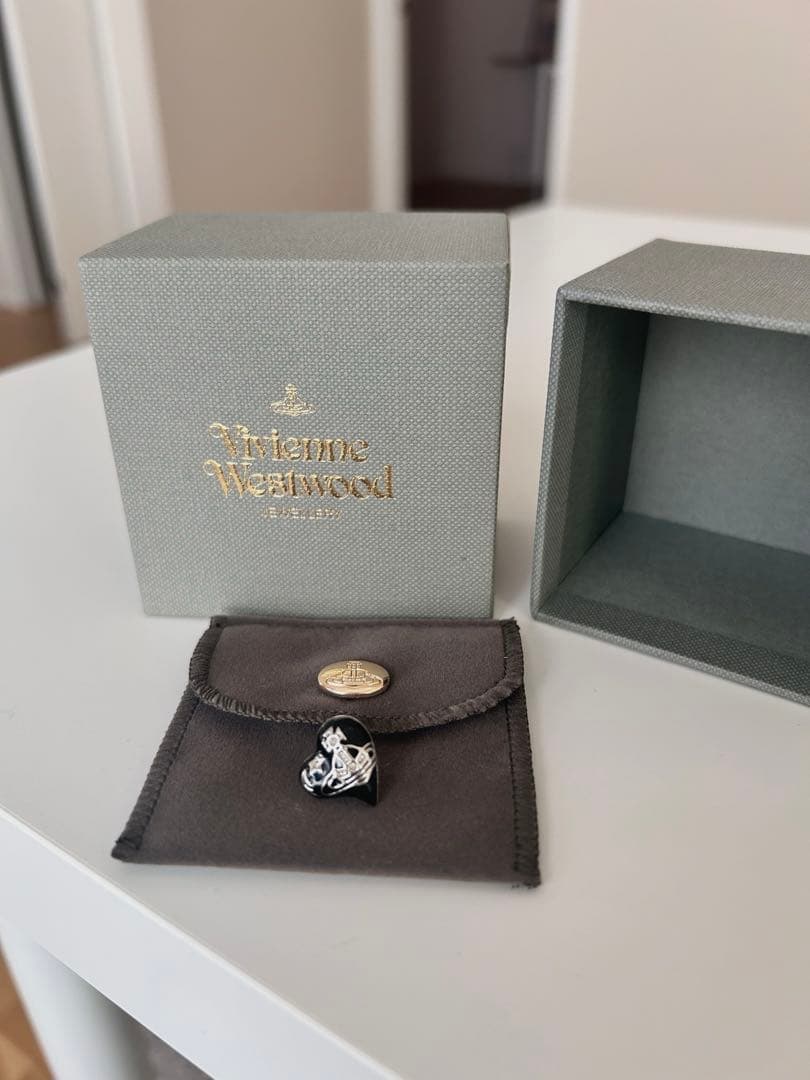 【Kankuページ】Vivienne Westwood ピアス(片耳のみ）