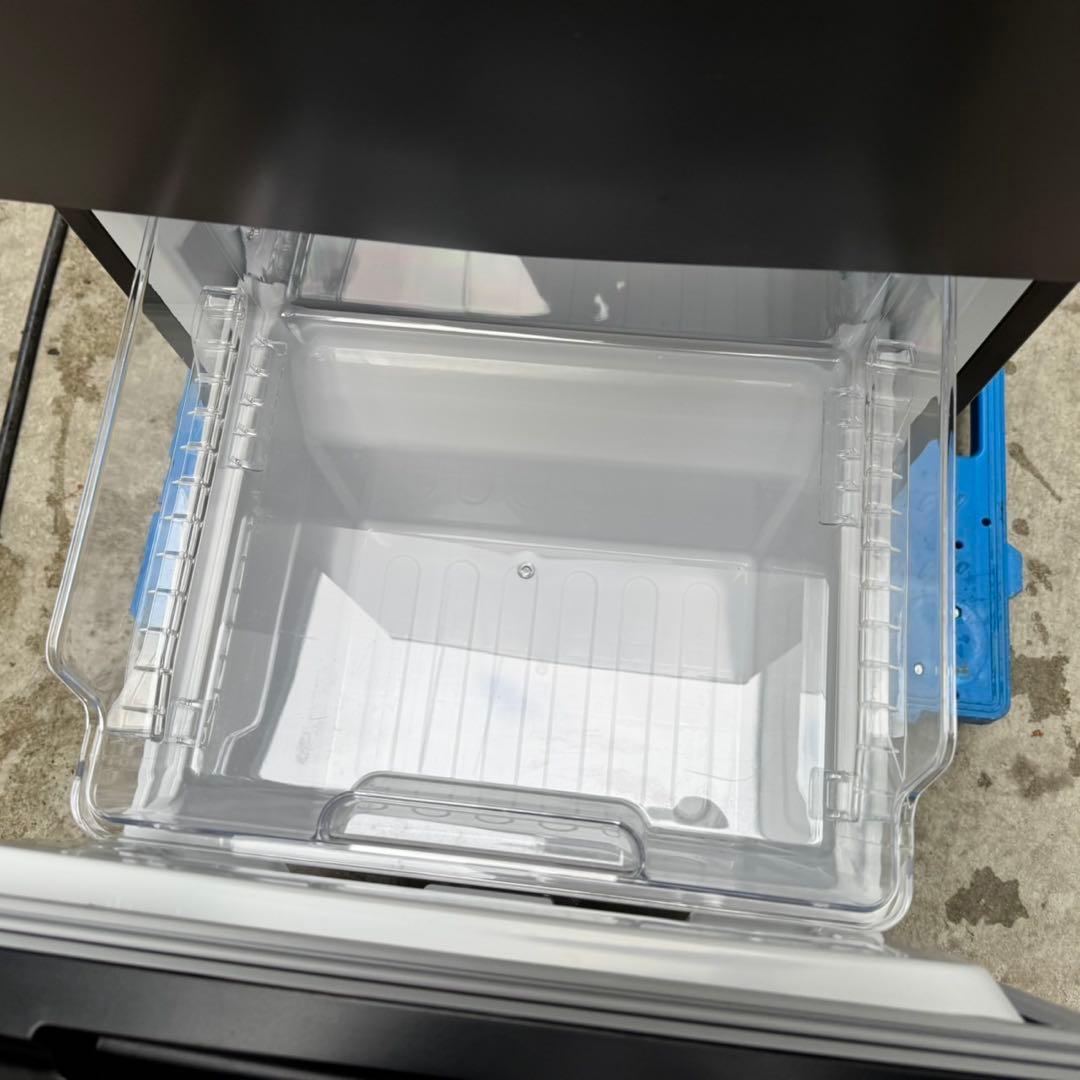 246⭐️2025年製美品★シャープ　冷蔵庫　右、左開き　一人暮らし　自動霜取り