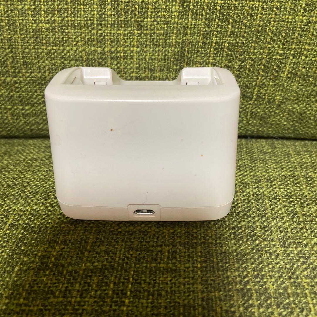 【中古】 docomo らくらくホン F-02J 卓上ホルダ付 ピンク