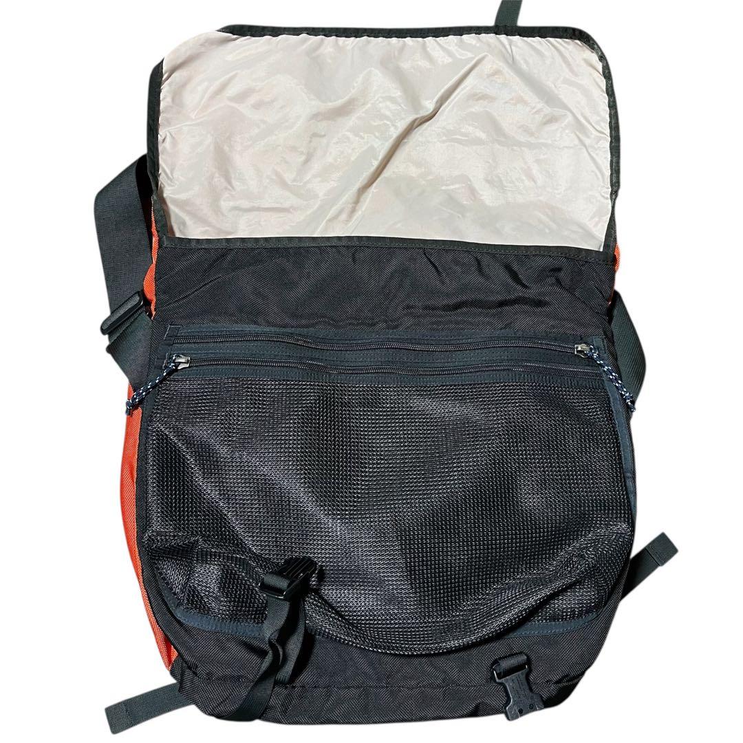 パタゴニア クリティカルマス USA製 A4可 斜めがけ可 メッセンジャーバッグ