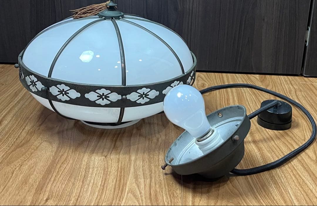 白乳ガラス　シェード