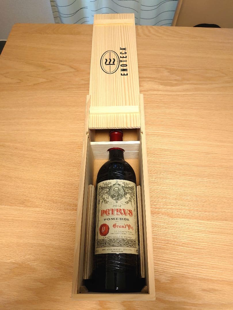 ワイン　Ch.Petrus（シャトー・ペトリュス）2012