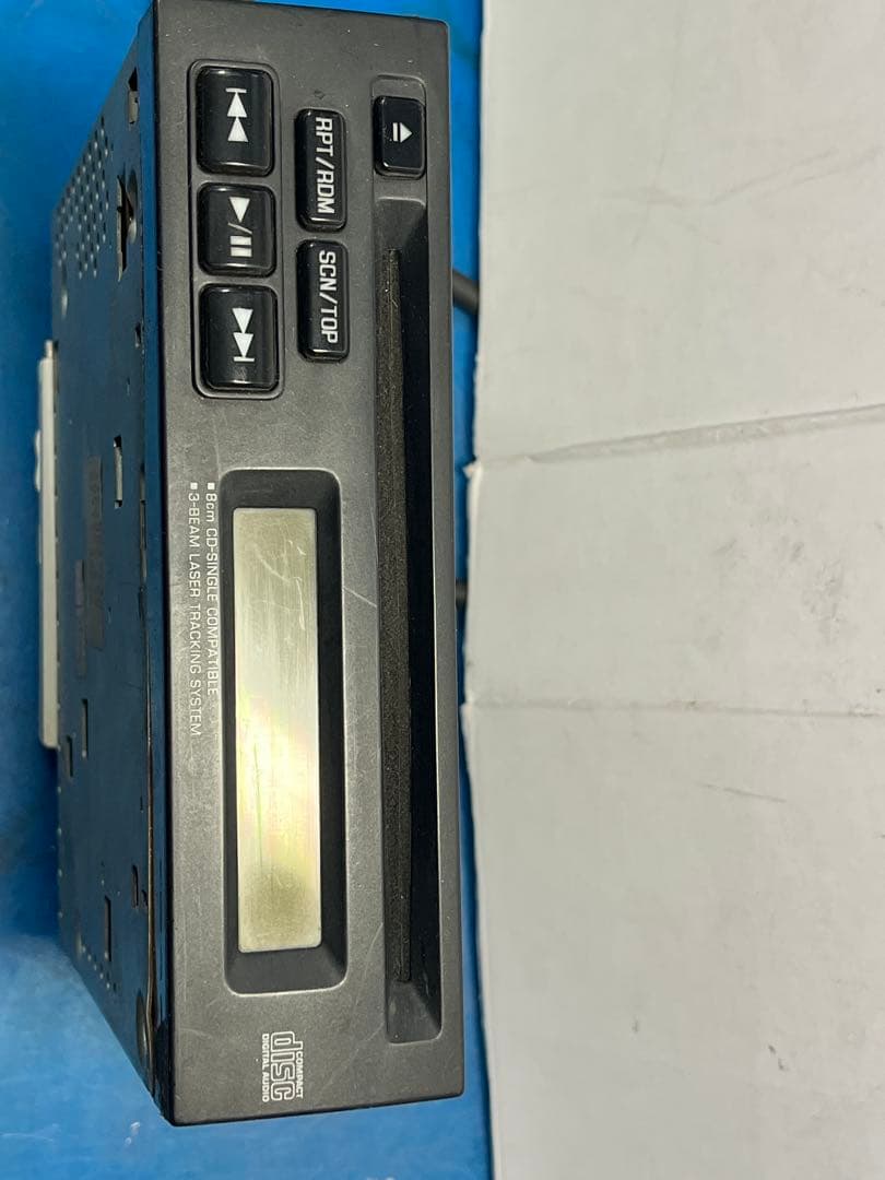 24ボルトクラリオンCDデッキ