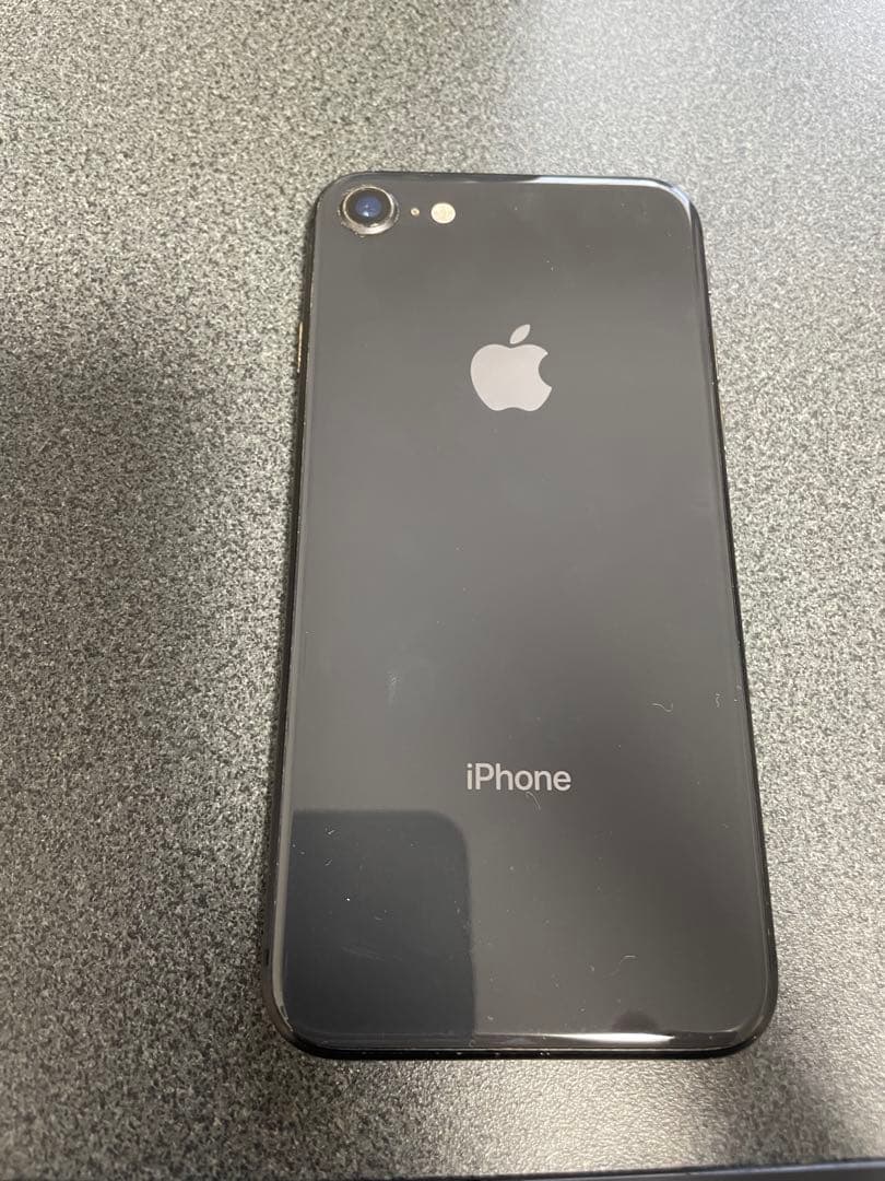 iPhone8 スペースグレイ 64GB