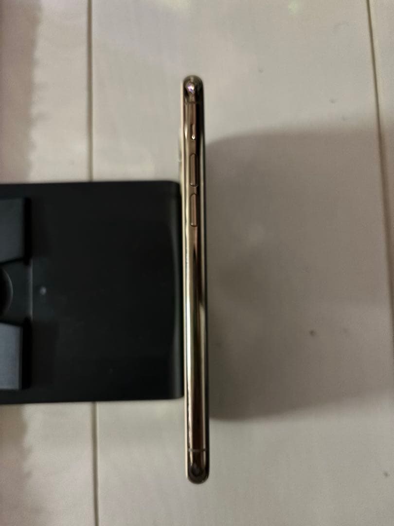 【SIMフリー】Apple iPhone 11 Pro ゴールド