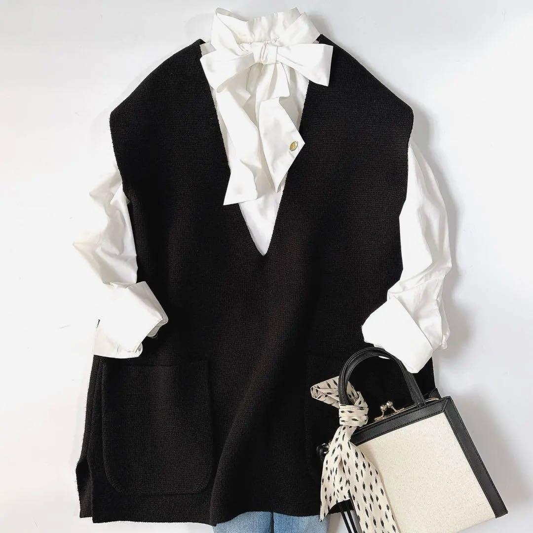 美品⁑ドゥロワー　9Gウールカシミヤ ミラノ編み Vネックニットジレ　ネイビー