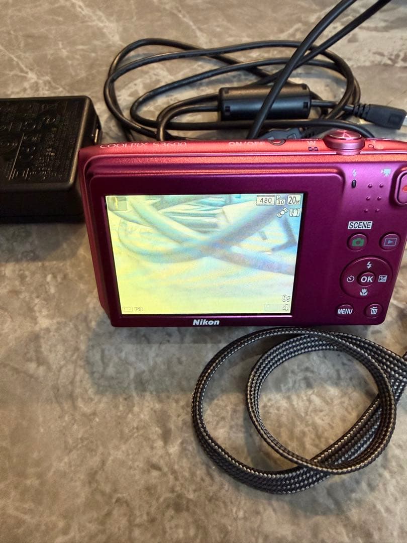 【充電器付き！即発送！】Nikon COOLPIX S3600 ピンク