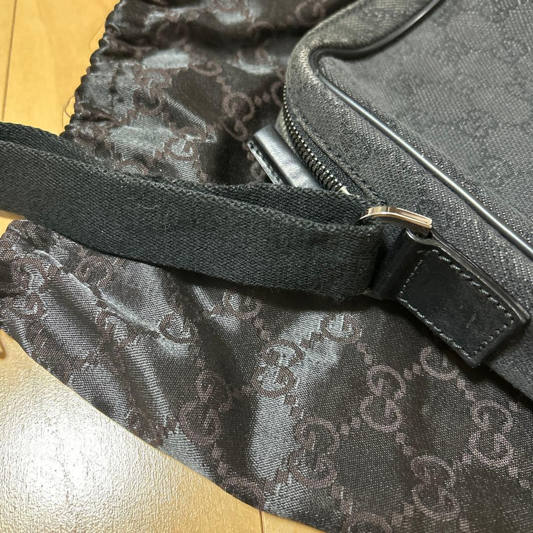 【予約品】Gucci ブラック ショルダーバッグ 収納袋付き