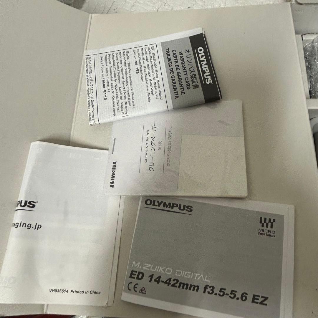 OLYMPUSミラーレス一眼カメラ E−PL9 ダブルズームキット