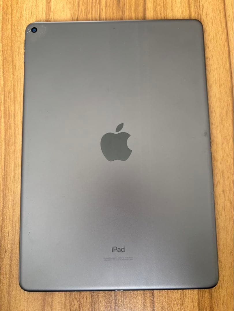 iPad Air 第3世代　64GB Wi-Fiモデル　キーボード付き