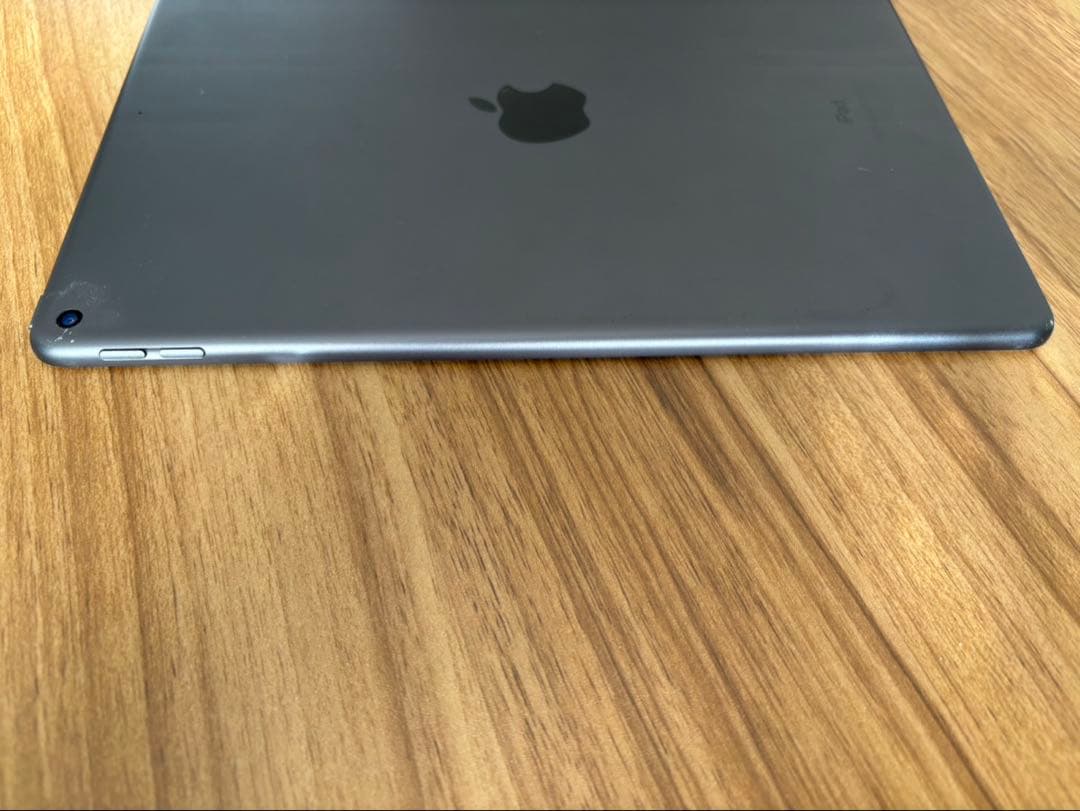 iPad Air 第3世代　64GB Wi-Fiモデル　キーボード付き