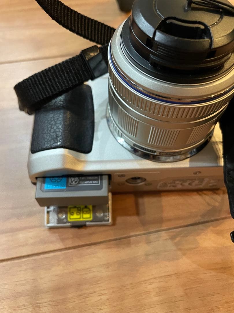 OLYMPUS E-PL2 デジタルカメラ