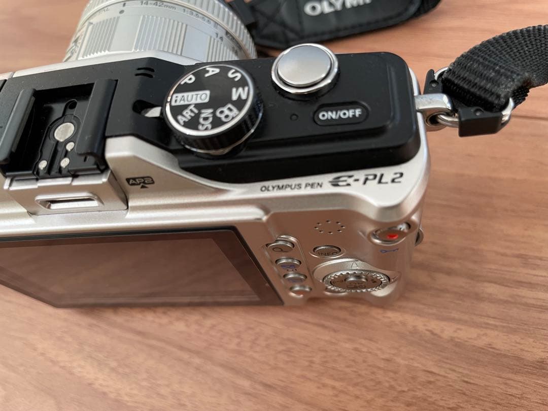 OLYMPUS E-PL2 デジタルカメラ