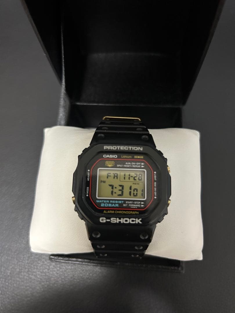 時計 CASIO G-SHOCK 10th Anniversary DW-1983-1