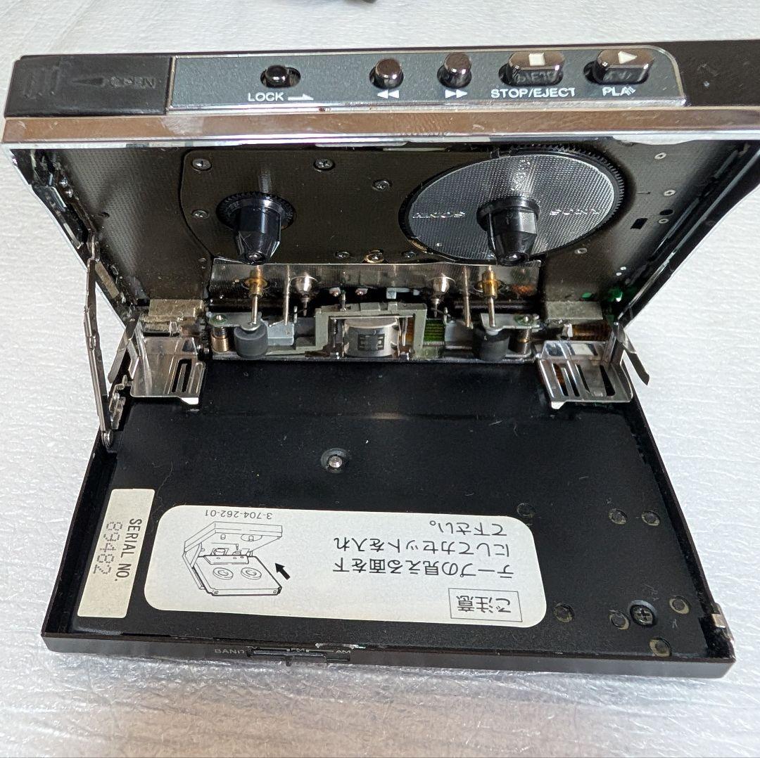 SONY CASSETTE PLAYER WM-F501 ケース付