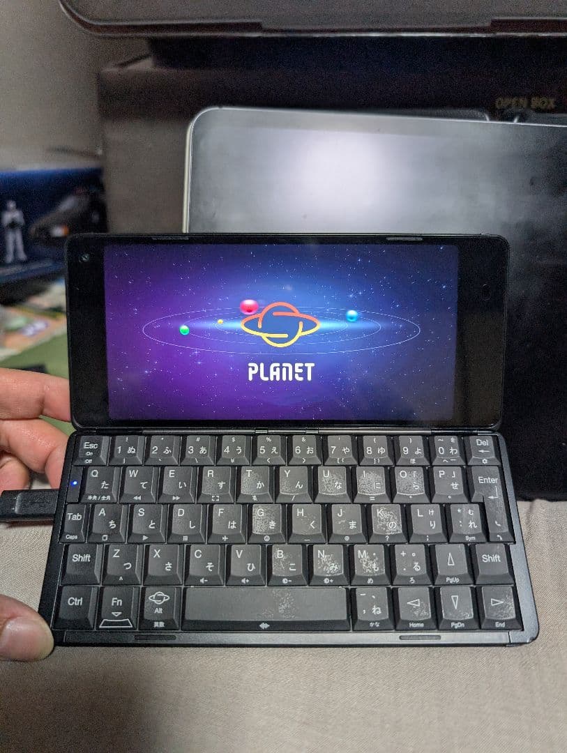 スマートフォン本体 planet cosmo communicator