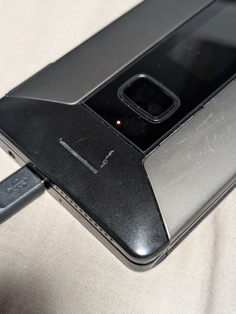 スマートフォン本体 planet cosmo communicator