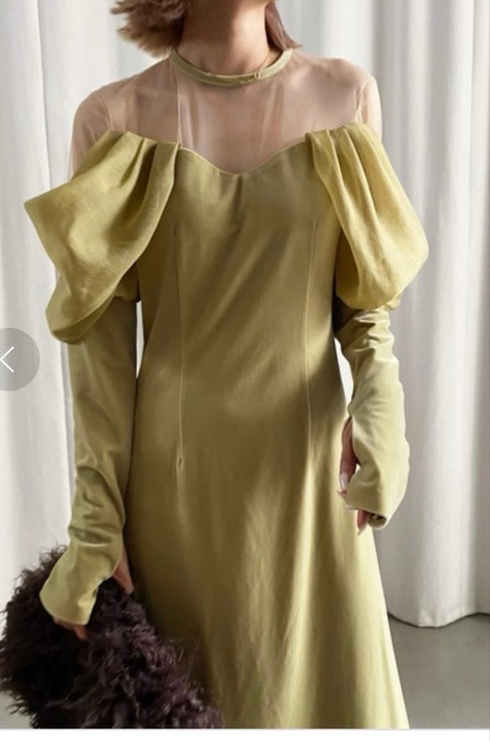 【最終値下げ・即購入可】ameri UNDVELOUROFF SHOULDERD