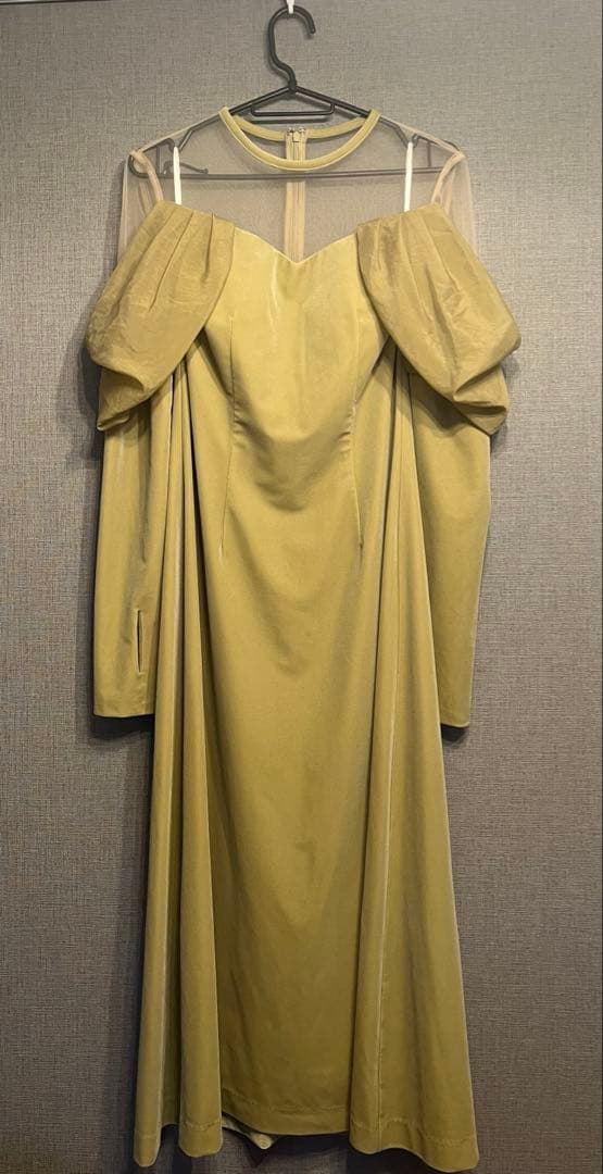 【最終値下げ・即購入可】ameri UNDVELOUROFF SHOULDERD