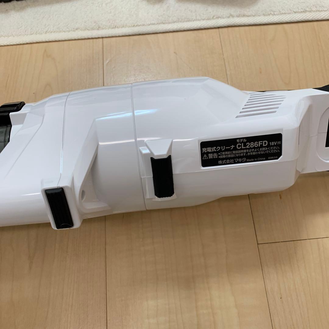 Makita CL286FDZW バッテリー　充電器付き